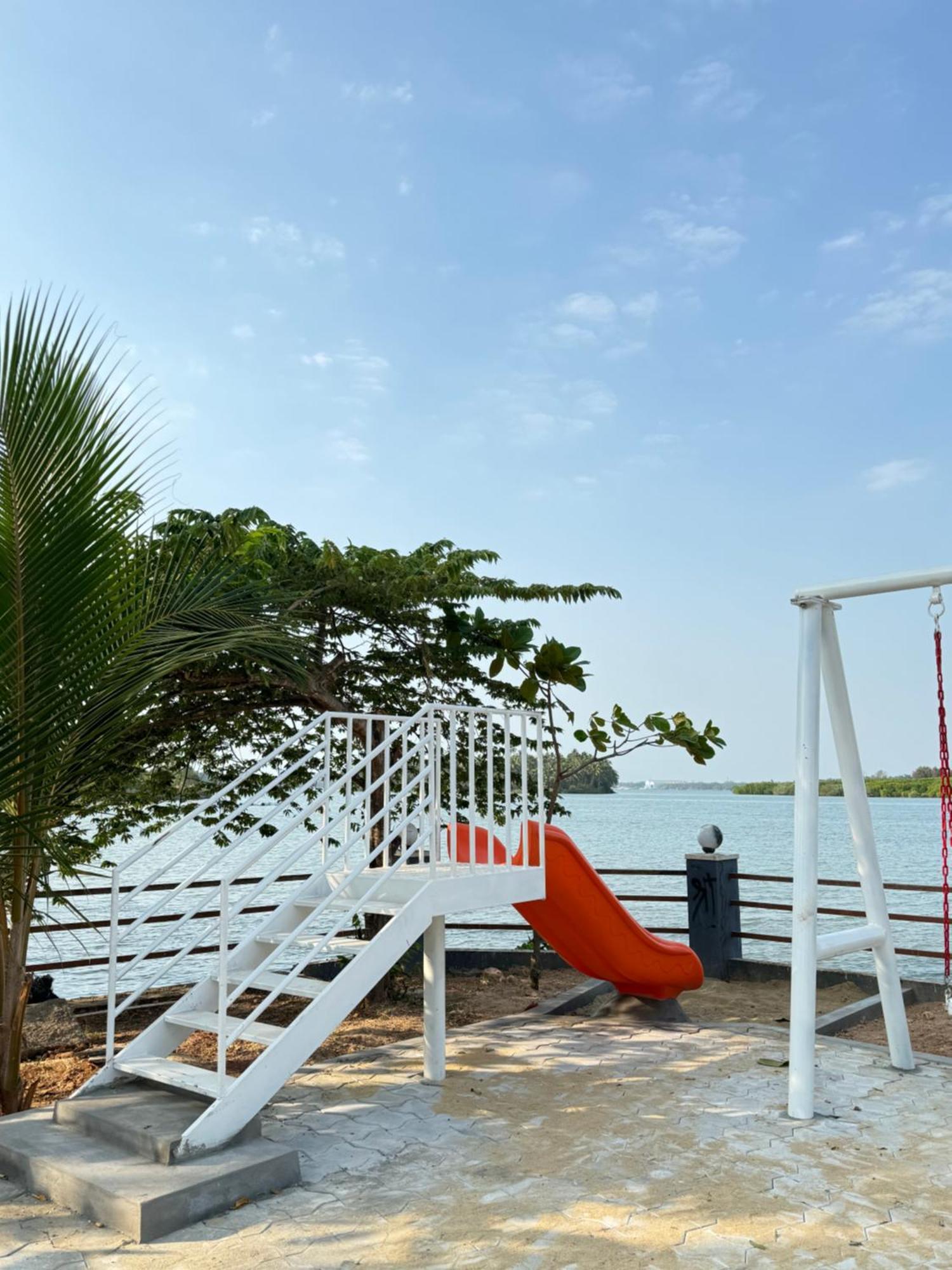 The Glasswater By The Backwater Homestay Kalyanpur Экстерьер фото